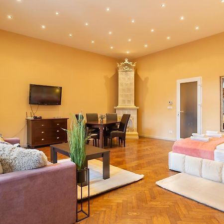 בראשוב Central Park Residence מראה חיצוני תמונה
