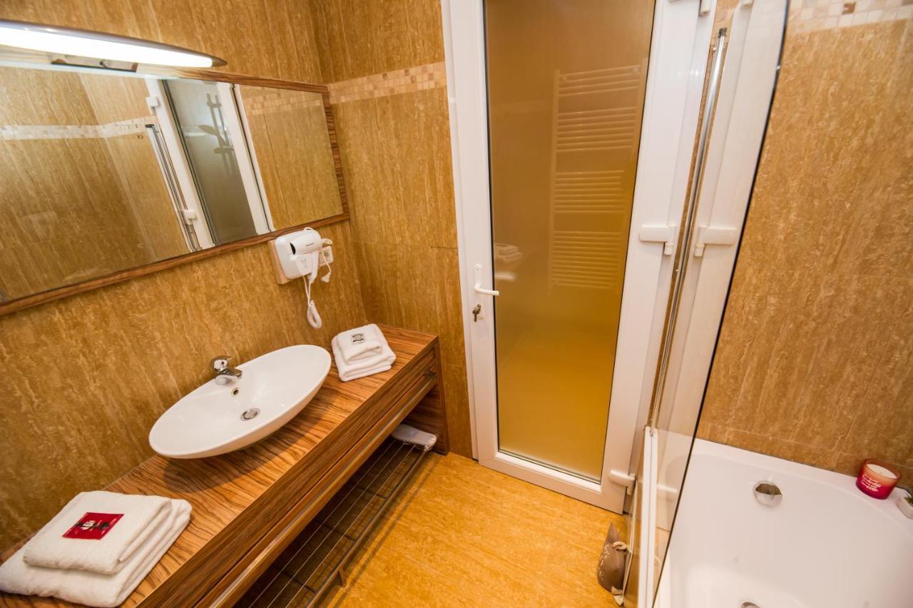 בראשוב Central Park Residence מראה חיצוני תמונה